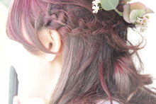 美容院「Luce hair」アレンジしたヘアスタイルを映した写真。