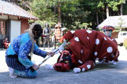 香南市香我美町若一八王子宮の獅子舞